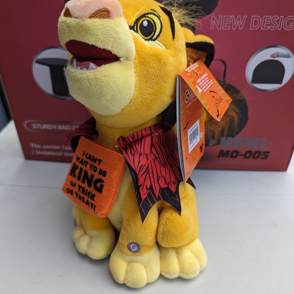Gemmy Halloween LION KING SIMBA Scoots Singing Plush with Camo Vest and Flag Hat